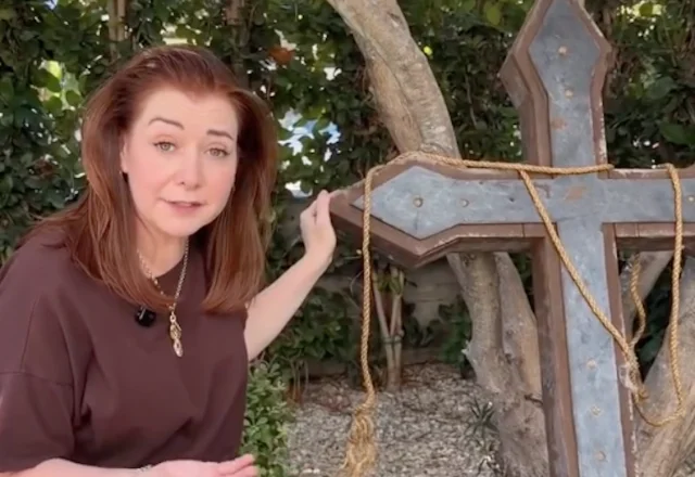 Alyson Hannigan Buffy The Vampire Slayer Props